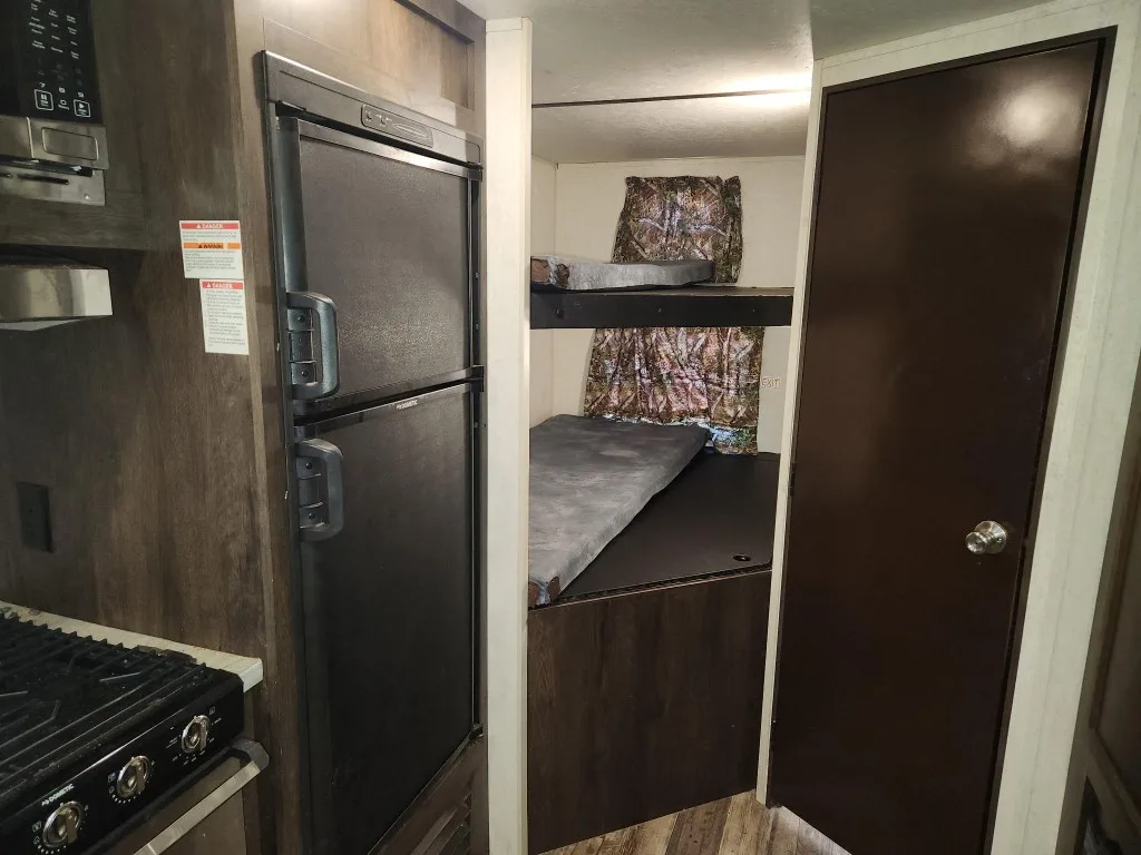 Mossy Oak Cabin bedroom